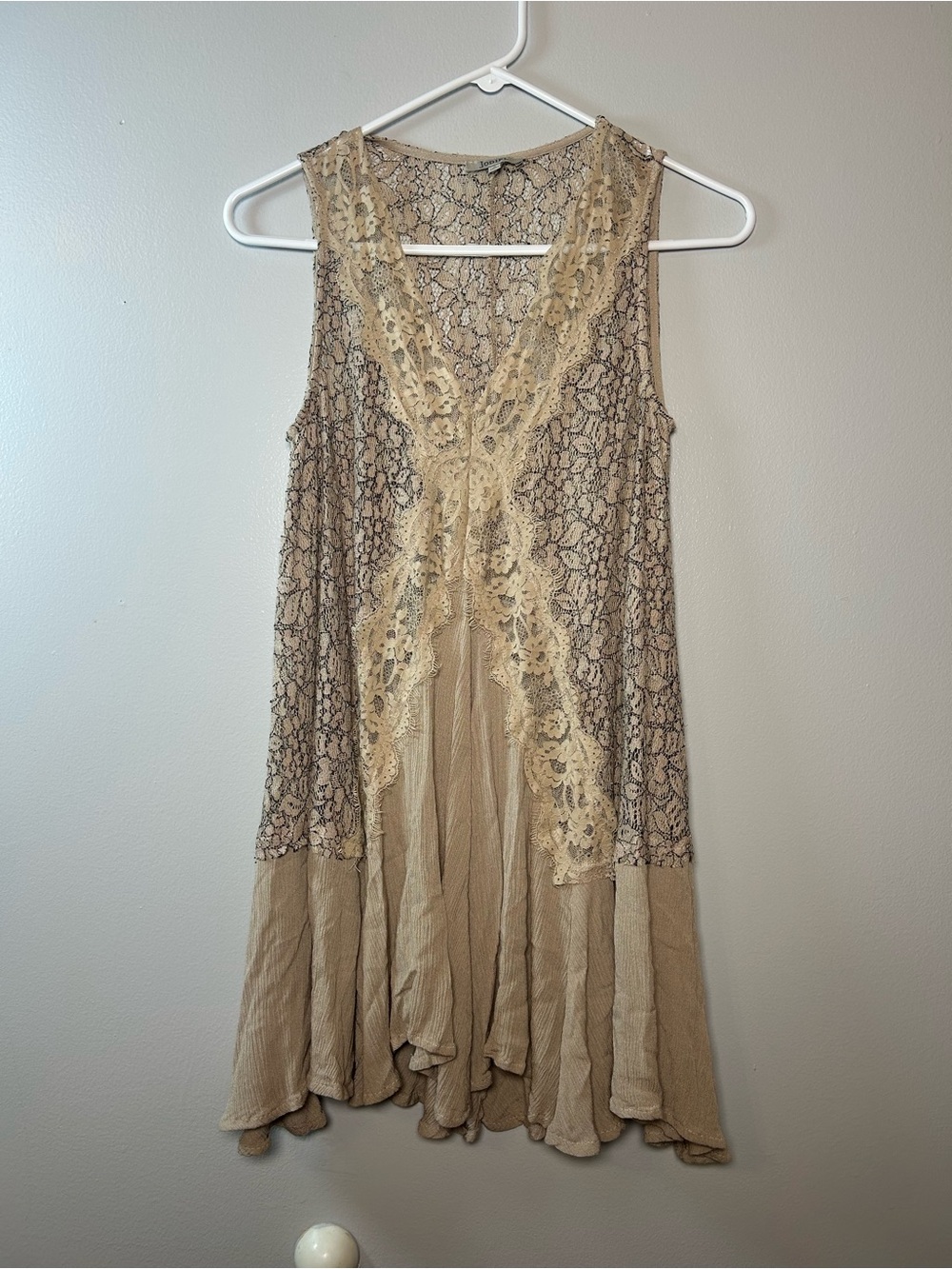 JODIFL Brown Black Lace Semi-Sheer Tunic Blouse V Neck Sleeveless Sm Boho Flowy